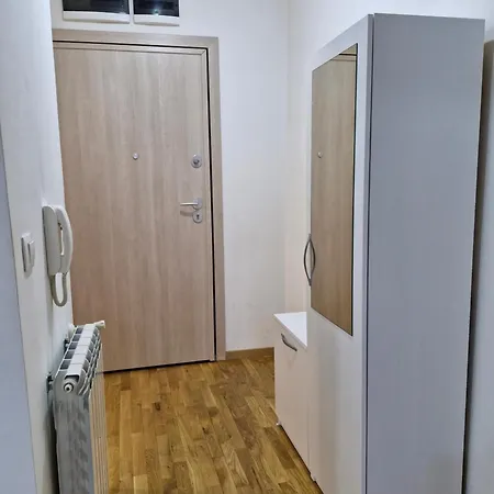 Sunflower Center With Free Garage * Skopje