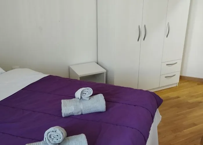 Sunflower Center With Free Garage Apartament *