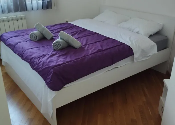 Sunflower Center With Free Garage *